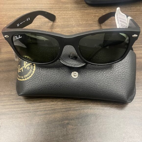 Unisex Sunglasses Rayban Black - with Case color - Picture 1 of 5